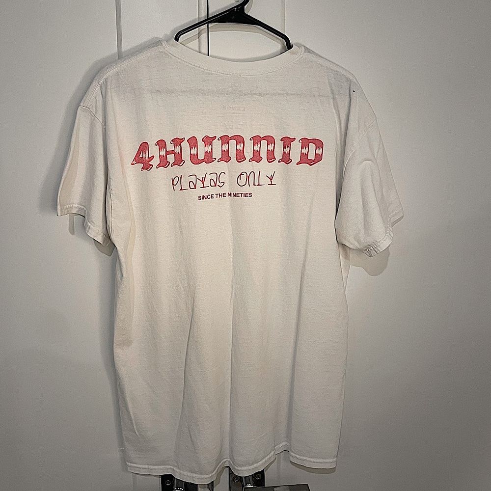 Large 4HUNNID Tee